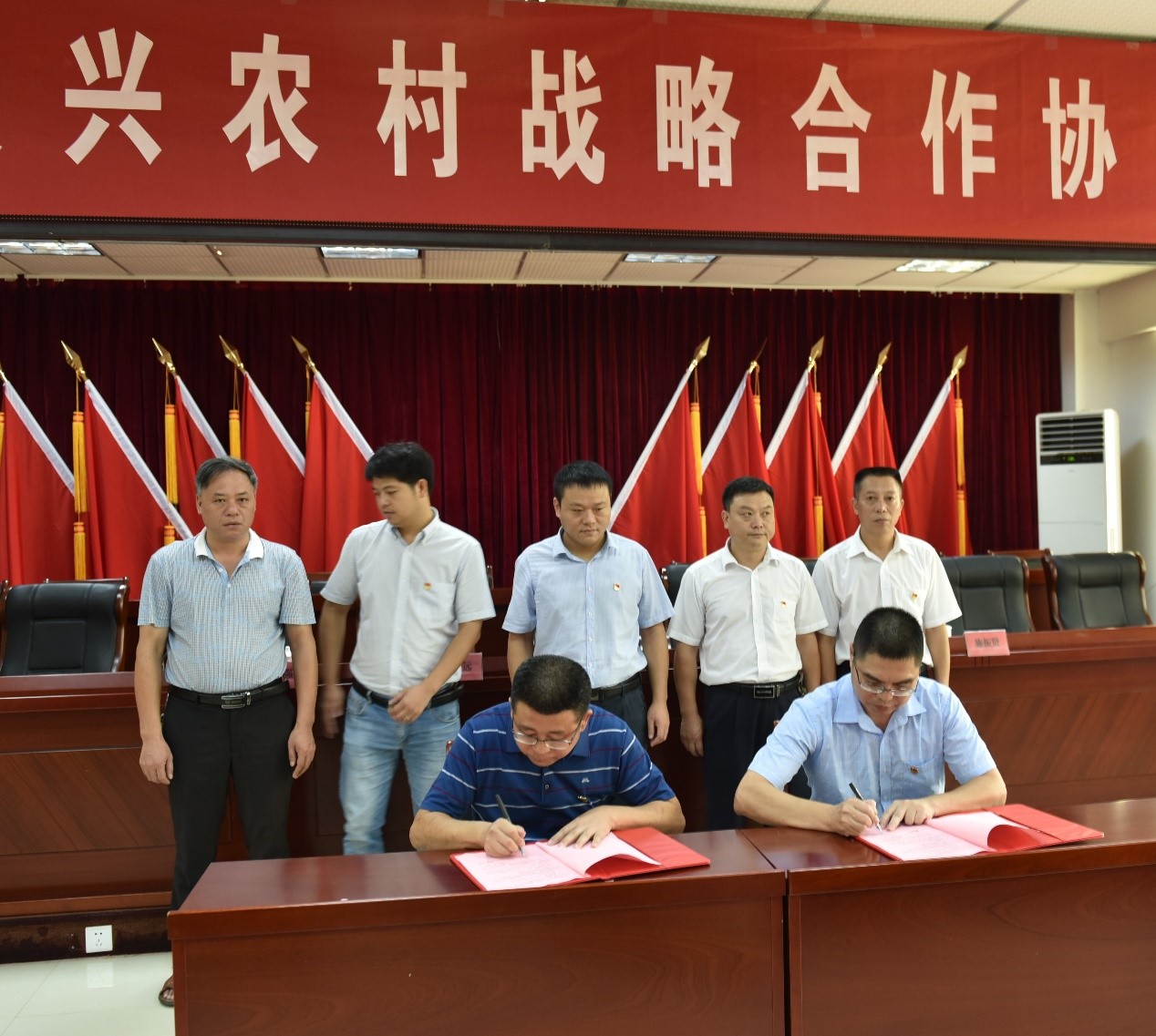 福建金森踐行”綠水青山就是金山銀山“ 推進(jìn)毛竹林經(jīng)營(yíng)碳匯項(xiàng)目開(kāi)發(fā) 福建金森踐行”綠水青山就是金山銀山“ 推進(jìn)毛竹林經(jīng)營(yíng)碳匯項(xiàng)目開(kāi)發(fā)